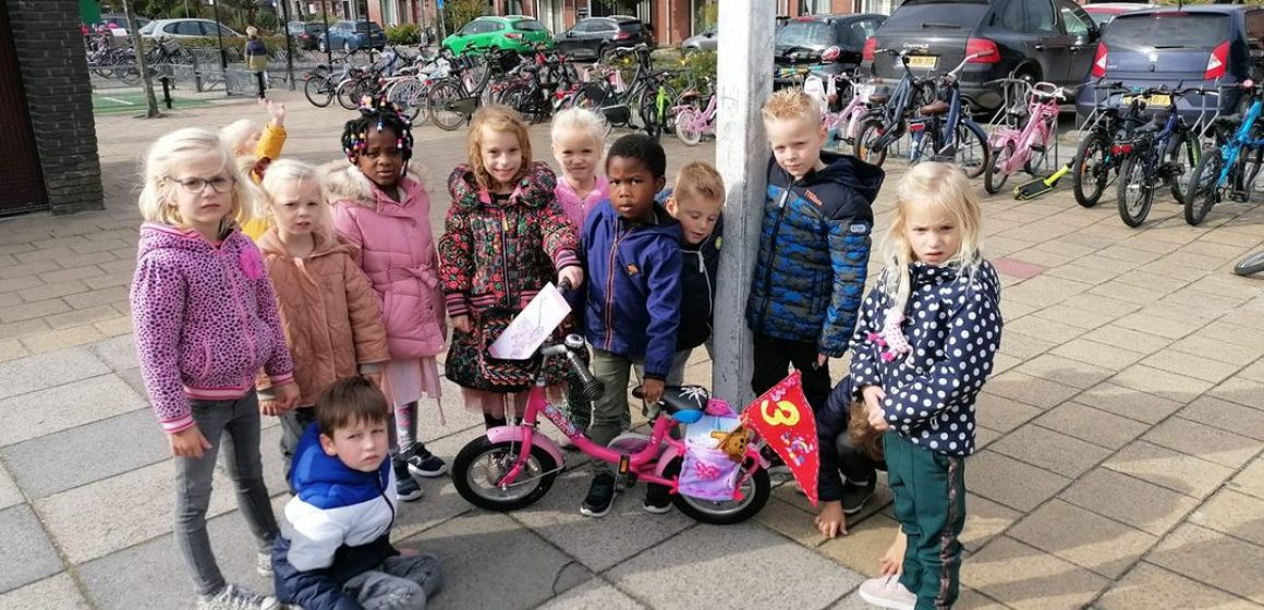 Rooms Katholieke Basisschool Het Kerspel in Hoogkarspel kleine fietsjes