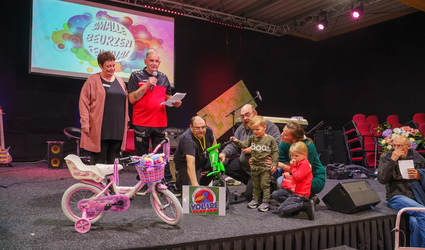 Gratis Fietsjes Actie Voor Minima deelt 54 fietsen uit in Hoorn